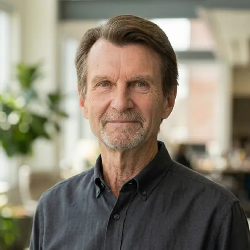 Portrait of Daniel Tardent, Chief Marketing Officer